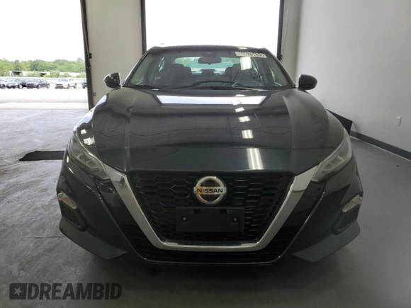 2021 Nissan Altima SV z VIN 1N4BL4DV3MN358690, wystawiony jako Copart lot #60076635 z przebiegiem 122 206 mil mil oraz Czysty tytuł • Clean title. Historia ofert i sprzedaży dostępna na DreamBid. Obrazek 5.