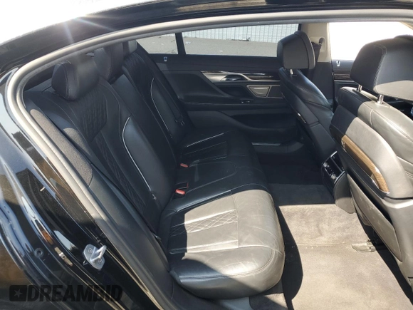 2016 BMW 7 Series 740i with VIN WBA7E2C59GG547804, listed as a Copart auction lot 68620463 with 122,937 mi miles. Bid and sale history available at carsss.com. Image 10.