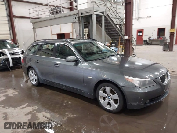2006 BMW 5 Series 530xi with VIN WBANN73566CN03558, listed as a IAAI auction lot 41923990 with 122,366 mi miles and . Bid and sale history available at carsss.com. Image 1.