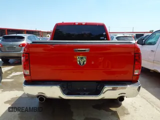 2013 Ram 1500 Express z VIN 1C6RR6KT3DS724256, wystawiony jako IAAI lot #42031944 z przebiegiem 175 645 mil mil oraz . Historia ofert i sprzedaży dostępna na DreamBid. Obrazek 16.