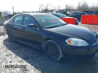 2009 Chevrolet Impala Police Police with VIN 2G1WS57M591282334, listed as a IAAI auction lot 41760445 with 237,338 mi miles. Bid and sale history available at carsss.com. Image 1.