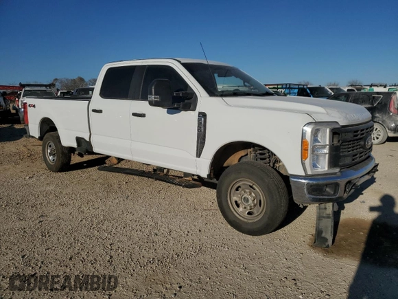 2023 Ford F-250 XL with VIN 1FT7W2BA3PEE18810, listed as a Copart auction lot 42390845 with 59,286 mi miles and Salvage title. Bid and sale history available at DreamBid. Image 4.
