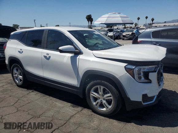 2024 GMC Terrain SLE z VIN 3GKALMEG3RL345620, wystawiony jako Copart lot #63910315 z przebiegiem 22 888 mil mil oraz Czysty tytuł • Clean title. Historia ofert i sprzedaży dostępna na DreamBid. Obrazek 4.