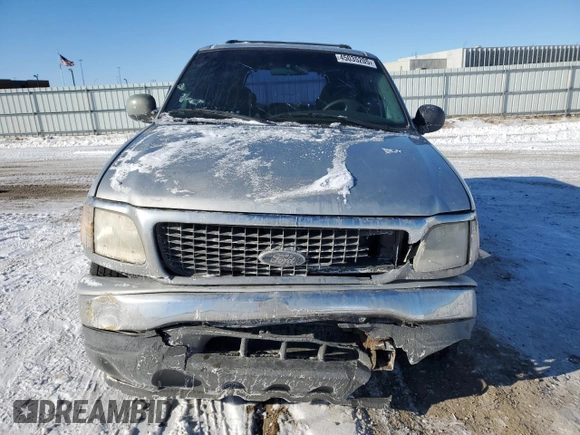 2000 Ford Expedition XLT with VIN 1FMRU1562YLB89741, listed as a Copart auction lot 45035205 with 264,627 mi miles and Salvage Title. Bid and sale history available at carsss.com. Image 5.