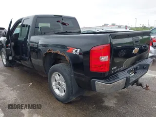 2009 Chevrolet Silverado 1500 LT with VIN 1GCEK29069Z138696, listed as a IAAI auction lot 42034503 with 258,850 mi miles and . Bid and sale history available at DreamBid. Image 3.