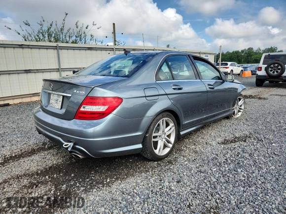 2012 Mercedes-Benz C 300 Sport с VIN WDDGF8BB6CA709434, выставлен на аукционе Copart как лот 63976735 с пробегом 119 658 миль миль и Списание • Salvage title. История ставок и продаж доступна на DreamBid. Изображение 3.