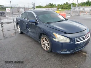 2014 Nissan Maxima SV z VIN 1N4AA5AP9EC479007, wystawiony jako IAAI lot #42537879 z przebiegiem 139 787 mil mil oraz . Historia ofert i sprzedaży dostępna na DreamBid. Obrazek 1.