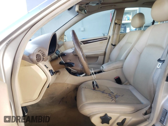 2003 Mercedes-Benz C 240 z VIN WDBRF81J53F428061, wystawiony jako Copart lot #76606014 z przebiegiem Nie podano mil oraz Nie do naprawy • Non repairable. Historia ofert i sprzedaży dostępna na DreamBid. Obrazek 7.