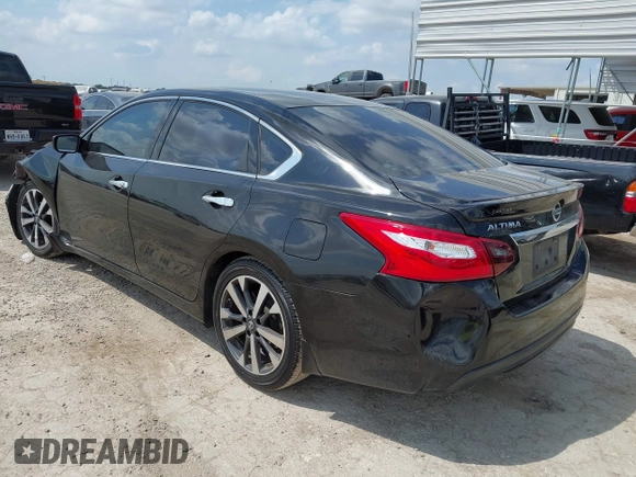 2017 Nissan Altima SL z VIN 1N4AL3AP8HC250708, wystawiony jako IAAI lot #42430919 z przebiegiem 170 759 mil mil oraz . Historia ofert i sprzedaży dostępna na DreamBid. Obrazek 3.