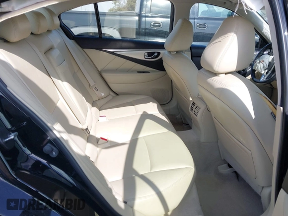 2019 Infiniti Q50 Luxe with VIN JN1EV7AP8KM543395, listed as a IAAI auction lot 42418112 with 43,382 mi miles and . Bid and sale history available at DreamBid. Image 8.
