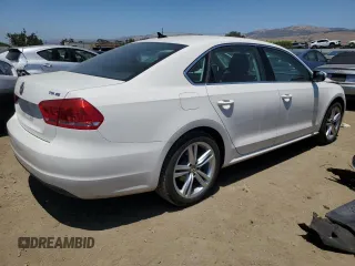2015 Volkswagen Passat SE z VIN 1VWBV7A39FC053232, wystawiony jako Copart lot #60936005 z przebiegiem 24 801 mil mil oraz Szkoda całkowita • Salvage title. Historia ofert i sprzedaży dostępna na DreamBid. Obrazek 3.