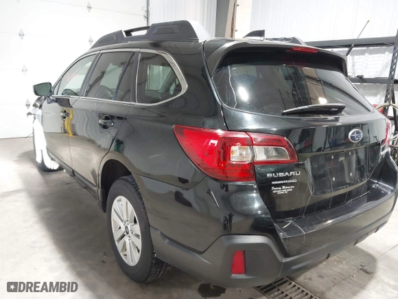 2018 Subaru Outback Premium with VIN 4S4BSAFC0J3254605, listed as a IAAI auction lot 41619559 with 200,155 mi miles. Bid and sale history available at carsss.com. Image 3.