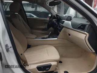 2013 BMW 3 Series 328i z VIN WBA3A5G5XDNP25779, wystawiony jako IAAI lot #42677403 z przebiegiem 93 020 mil mil oraz . Historia ofert i sprzedaży dostępna na DreamBid. Obrazek 5.
