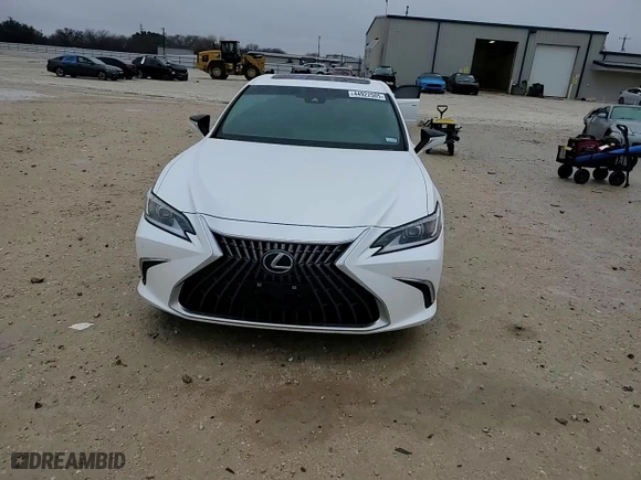 2023 Lexus ES with VIN 58ADZ1B18PU143031, listed as a Copart auction lot 44922505 with 25,825 mi miles and Salvage Title. Bid and sale history available at carsss.com. Image 10.