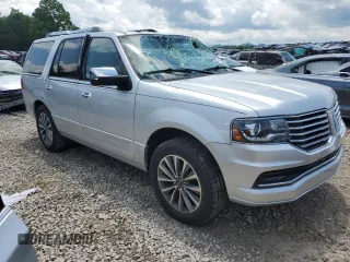 2016 Lincoln Navigator Select z VIN 5LMJJ2HT8GEL06901, wystawiony jako Copart lot #56497005 z przebiegiem 89 930 mil mil oraz Szkoda całkowita • Salvage title. Historia ofert i sprzedaży dostępna na DreamBid. Obrazek 4.