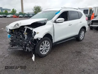 2020 Nissan Rogue S z VIN JN8AT2MVXLW112758, wystawiony jako IAAI lot #42244944 z przebiegiem 31 984 mil mil oraz . Historia ofert i sprzedaży dostępna na DreamBid. Obrazek 2.