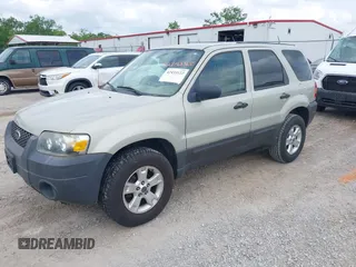 2006 Ford Escape XLT с VIN 1FMYU03146KB11557, выставлен на аукционе IAAI как лот 42433122 с пробегом 127 080 миль миль и . История ставок и продаж доступна на DreamBid. Изображение 2.