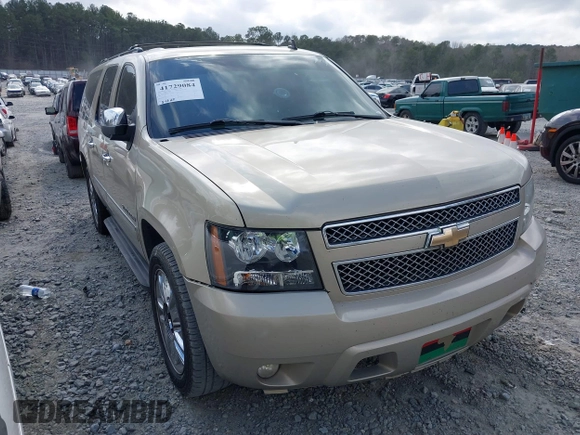 2010 Chevrolet Suburban LTZ with VIN 1GNUCKE05AR173031, listed as a IAAI auction lot 41729084 with 254,790 mi miles and . Bid and sale history available at DreamBid. Image 1.