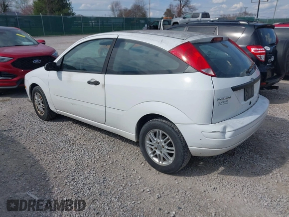 2007 Ford Focus S with VIN 1FAFP31N77W201442, listed as a IAAI auction lot 41887827 with 137,001 mi miles and . Bid and sale history available at carsss.com. Image 3.