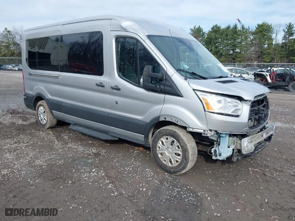 2017 Ford Transit Passenger Wagon XL with VIN 1FBAX2CG0HKA88590, listed as a IAAI auction lot 41955797 with 135,287 mi miles. Bid and sale history available at carsss.com. Image 1.