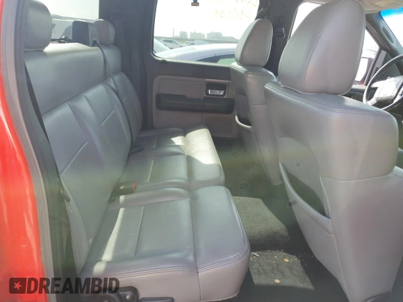 2007 Ford F-150 XLT z VIN 1FTPW04597KB21935, wystawiony jako Copart lot #50253215 z przebiegiem 368 300 mil mil oraz Szkoda całkowita • Salvage title. Historia ofert i sprzedaży dostępna na DreamBid. Obrazek 10.