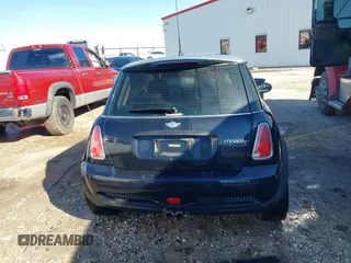 2006 MINI Hardtop S with VIN WMWRE33546TJ34712, listed as a IAAI auction lot 41144701 with 230,006 mi miles and . Bid and sale history available at DreamBid. Image 16.