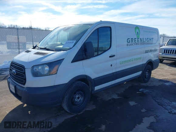 2017 Ford Transit с VIN 1FTYE1YM1HKA37236, выставлен на аукционе IAAI как лот 41353640 с пробегом Не указан миль и . История ставок и продаж доступна на DreamBid. Изображение 20.