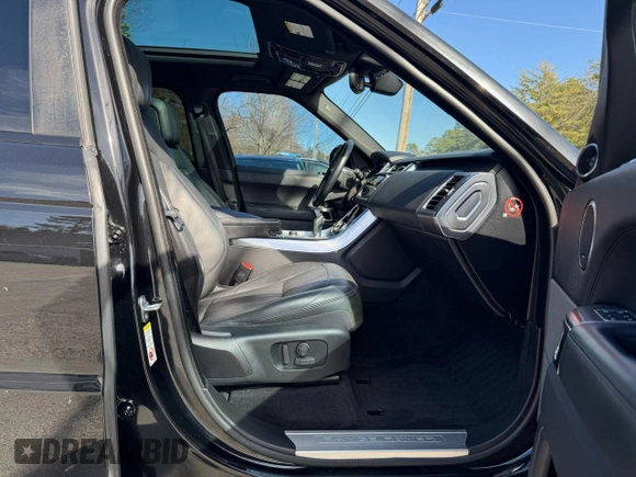 2018 Land Rover Range Rover Sport HSE with VIN SALWR2RVXJA414725, listed as a Copart auction lot 52300335 with 77,046 mi miles and Clean Title. Bid and sale history available at carsss.com. Image 5.