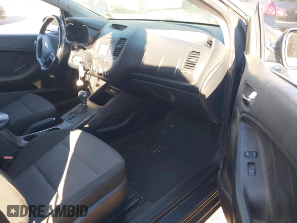 2016 Kia Forte EX with VIN KNAFX6A80G5597822, listed as a IAAI auction lot 41630981 with 128,560 mi miles and . Bid and sale history available at DreamBid. Image 5.