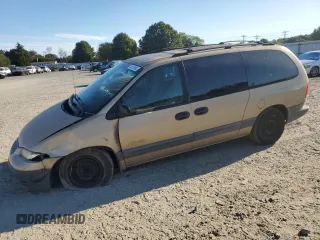 1998 Plymouth Voyager SE z VIN 1P4GP44G4WB522499, wystawiony jako Copart lot #73675104 z przebiegiem 167 141 mil mil oraz Szkody całkowita. Historia ofert i sprzedaży dostępna na DreamBid. Obrazek 1.