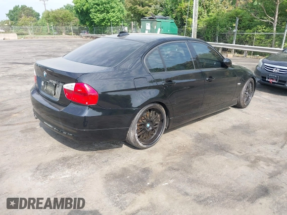 2006 BMW 3 Series 330i with VIN WBAVB33566PS19194, listed as a IAAI auction lot 42092890 with 110,426 mi miles and . Bid and sale history available at DreamBid. Image 4.