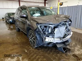 2020 Honda Pilot Touring 8-Passenger with VIN 5FNYF6H91LB033036, listed as a Copart auction lot 48685195 with 97,102 mi miles and Salvage Title. Bid and sale history available at DreamBid. Image 14.