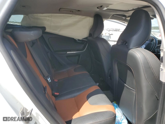 2016 Volvo V60 Cross Country T5 with VIN YV4612HK4G1012811, listed as a Copart auction lot 74482234 with 0 mi miles and Salvage Title. Bid and sale history available at carsss.com. Image 11.