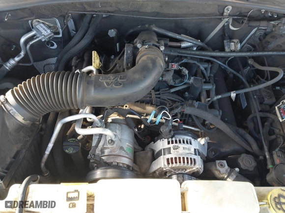 2011 Jeep Liberty Sport with VIN 1J4PP2GK7BW586705, listed as a IAAI auction lot 41110560 with 202,848 mi miles. Bid and sale history available at carsss.com. Image 10.