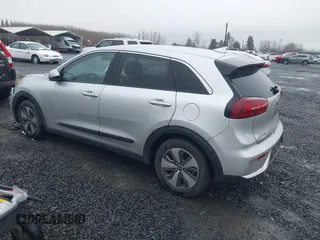 2017 Kia Niro LX with VIN KNDCB3LC7H5055073, listed as a IAAI auction lot 41517938 with 134,586 mi miles. Bid and sale history available at carsss.com. Image 3.