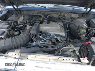2001 Ford Explorer XLT with VIN 1FMZU63P71ZA76721, listed as a IAAI auction lot 42601740 with 352,645 mi miles and . Bid and sale history available at DreamBid. Image 10.