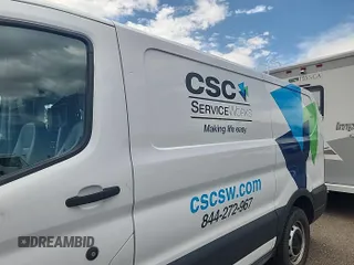 2016 Ford Transit Cargo z VIN 1FTYE1YM9GKB15647, wystawiony jako IAAI lot #42575776 z przebiegiem 235 520 mil mil oraz . Historia ofert i sprzedaży dostępna na DreamBid. Obrazek 11.