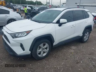 2020 Toyota RAV4 XLE with VIN 2T3W1RFV3LW100110, listed as a IAAI auction lot 42423963 with 29,066 mi miles and . Bid and sale history available at DreamBid. Image 2.