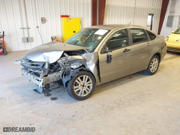 2008 Ford Focus SE with VIN 1FAHP35N68W218575, listed as a IAAI auction lot 41723710 with NaN miles. Bid and sale history available at carsss.com. Image 2.