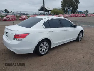 2009 Honda Accord EX z VIN 1HGCP26779A032901, wystawiony jako IAAI lot #42043319 z przebiegiem 231 311 mil mil oraz . Historia ofert i sprzedaży dostępna na DreamBid. Obrazek 4.