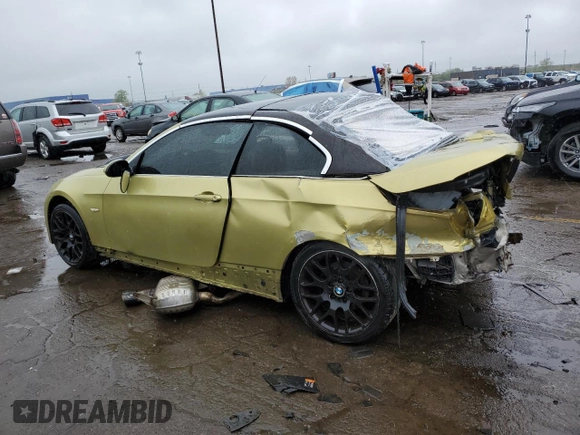 2007 BMW 3 Series 328i z VIN WBAWL13557PX15367, wystawiony jako Copart lot #56542565 z przebiegiem 132 845 mil mil oraz Czysty tytuł • Clean title. Historia ofert i sprzedaży dostępna na DreamBid. Obrazek 2.
