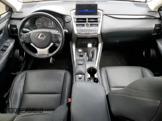 2017 Lexus NX 200t z VIN JTJBARBZ9H2108104, wystawiony jako Copart lot #55357495 z przebiegiem 69 878 mil mil oraz Czysty tytuł • Clean title. Historia ofert i sprzedaży dostępna na DreamBid. Obrazek 8.