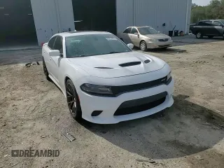 2015 Dodge Charger SRT Hellcat z VIN 2C3CDXL92FH905692, wystawiony jako Copart lot #89259455 z przebiegiem 85 836 mil mil oraz Czysty tytuł • Clean title. Historia ofert i sprzedaży dostępna na DreamBid. Obrazek 14.