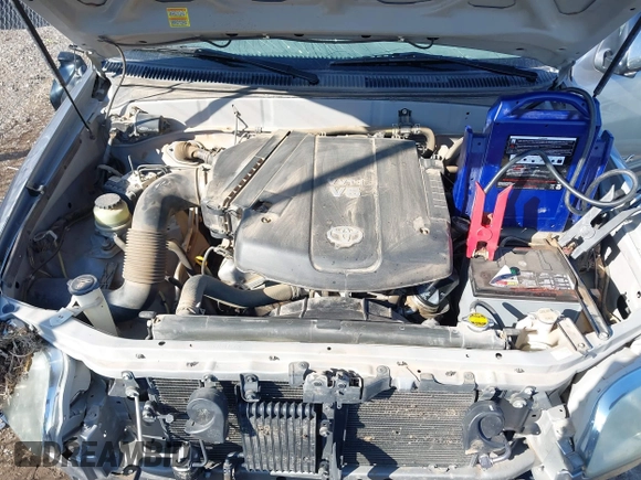 2006 Toyota Tundra SR5 with VIN 5TBRU34136S473213, listed as a IAAI auction lot 41323012 with 96,023 mi miles. Bid and sale history available at carsss.com. Image 10.
