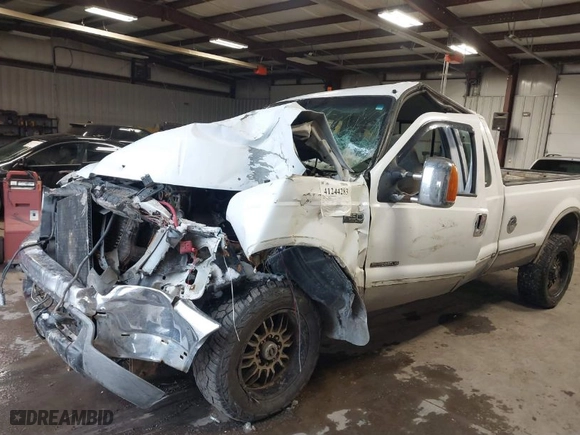 1999 Ford Super Duty F-250 XL with VIN 1FTNX21F0XEC87465, listed as a IAAI auction lot 41244283 with 235,559 mi miles. Bid and sale history available at carsss.com. Image 6.