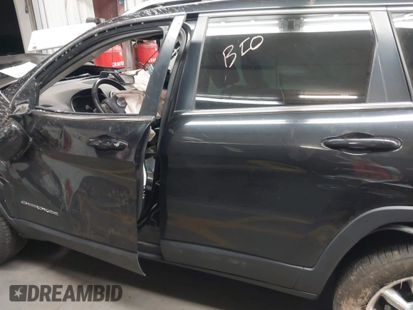 2014 Jeep Cherokee Limited с VIN 1C4PJMDB8EW277417, выставлен на аукционе IAAI как лот 42256310 с пробегом 88 259 миль миль и . История ставок и продаж доступна на DreamBid. Изображение 14.