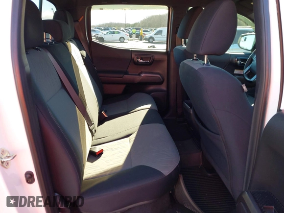 2020 Toyota Tacoma SR5 with VIN 3TMAZ5CN4LM132002, listed as a IAAI auction lot 41224844 with 55,000 mi miles and . Bid and sale history available at DreamBid. Image 8.