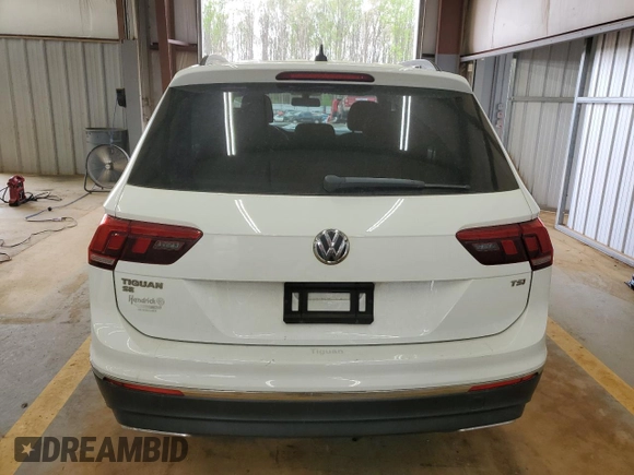 2018 Volkswagen Tiguan SEL with VIN 3VV3B7AX5JM114958, listed as a Copart auction lot 51673965 with 85,686 mi miles and Salvage title. Bid and sale history available at DreamBid. Image 6.