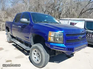 2007 Chevrolet Silverado 1500 LT w/1LT with VIN 3GCEK13347G512359, listed as a IAAI auction lot 41699153 with 1 mi miles. Bid and sale history available at carsss.com. Image 1.