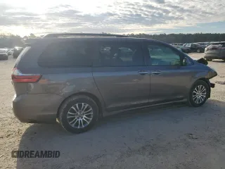 2020 Toyota Sienna XLE Auto Access Seat with VIN 5TDYZ3DC4LS073596, listed as a Copart auction lot 48262685 with 59,145 mi miles and Salvage Title. Bid and sale history available at carsss.com. Image 3.